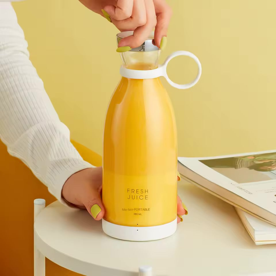 “Trendzy™ — USB Rechargeable Portable Mini Juicer Blender”